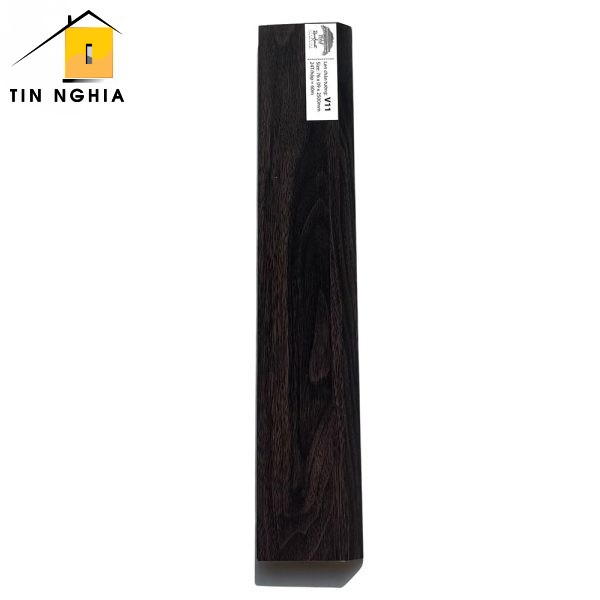 Len chân tường V11