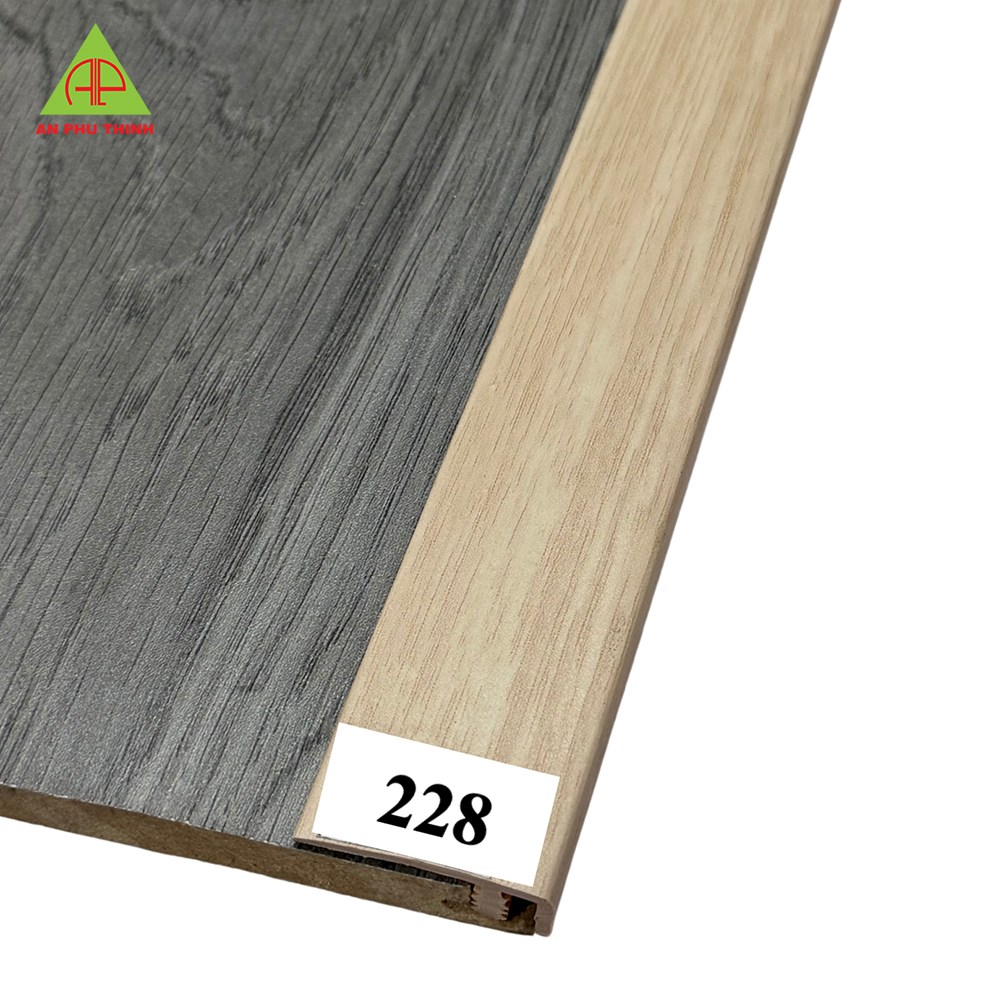 Nẹp nhựa F228