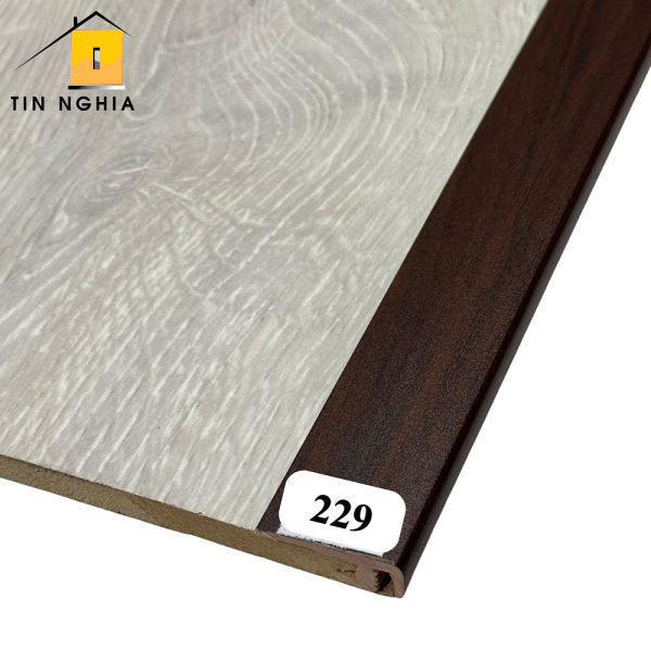 Nẹp nhựa F229